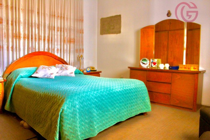 GREENWOOD VENDE IMPONENTE PROPIEDAD EN GODOY CRUZ CON 1290m2 DE TERRENO Y DOS CASAS, CUBIERTOS 558m2.