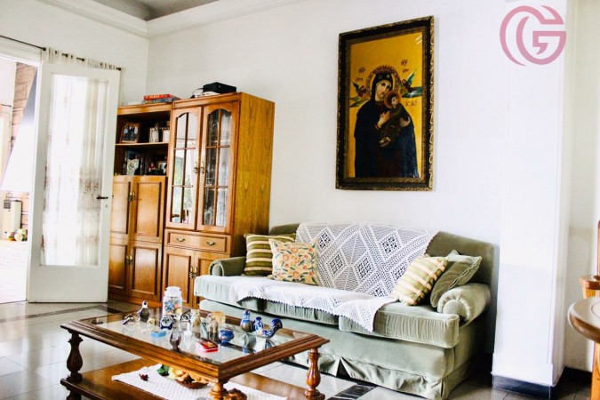 GREENWOOD VENDE IMPONENTE PROPIEDAD EN GODOY CRUZ CON 1290m2 DE TERRENO Y DOS CASAS, CUBIERTOS 558m2.