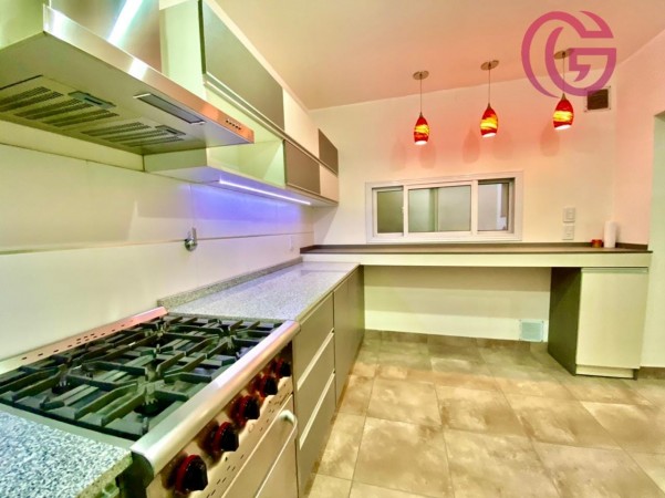 GREENWOOD VENDE PROPIEDAD RECICLADA A NUEVA EN CENTRO DE MENDOZA
