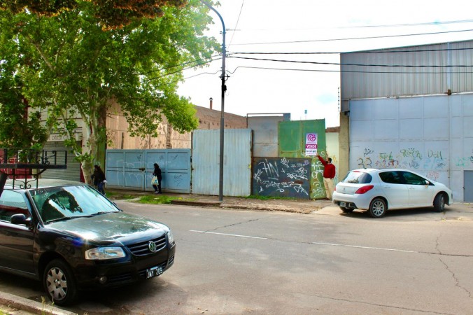 GREENWOOD VENDE AMPLIO LOTE EN CALLE OZAMIS DE MAIPU IDEAL EMPRENDIMIENTOS INMOBILIARIOS
