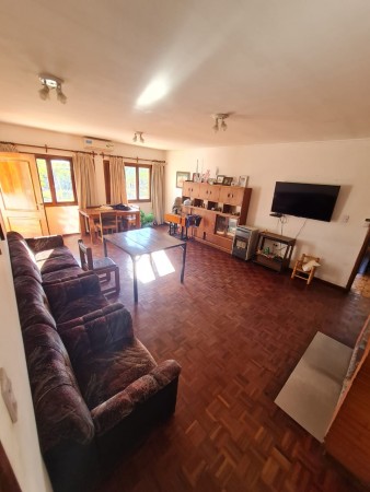 GREENWOOD VENDE CASA CON IMPORTANTE LOTE EN SAN ROQUE, MAIPU