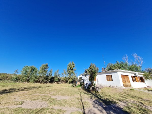 GREENWOOD VENDE CASA CON IMPORTANTE LOTE EN SAN ROQUE, MAIPU