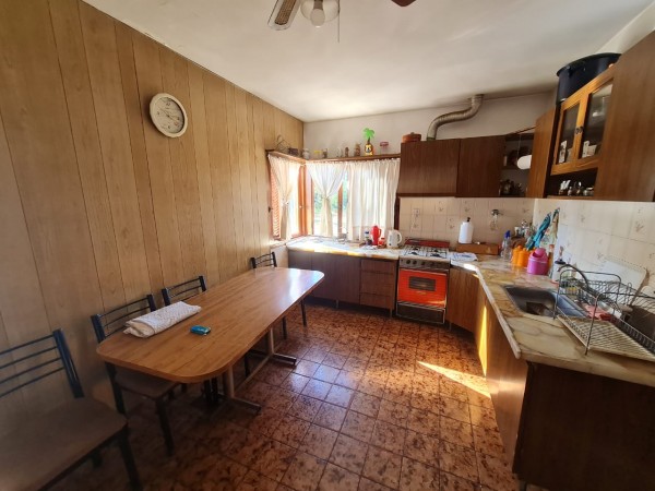 GREENWOOD VENDE CASA CON IMPORTANTE LOTE EN SAN ROQUE, MAIPU