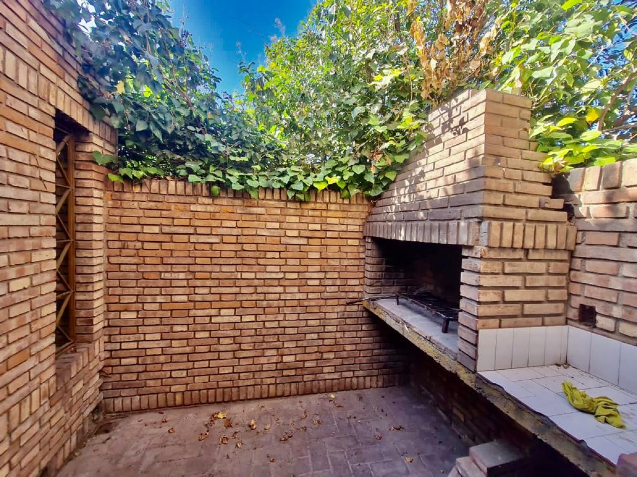 GREENWOOD VENDE DEPARTAMENTO AMPLIO IDEAL AIRBNB CON LOCAL COMERCIAL EN EXCELENTE UBICACIÓN DE LA CIUDAD DE MENDOZA