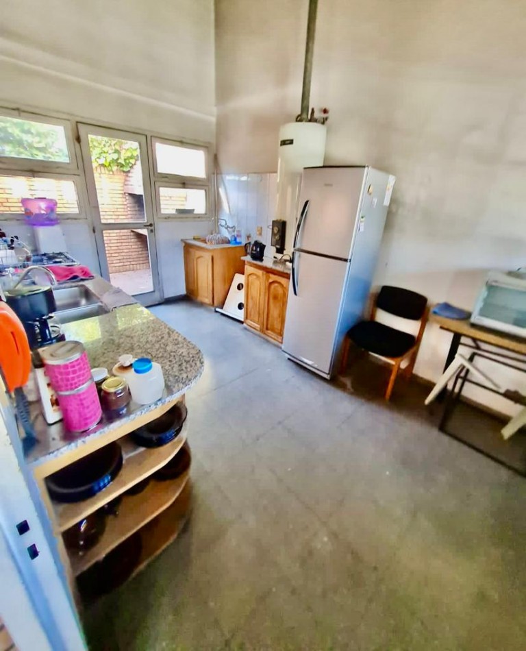GREENWOOD VENDE DEPARTAMENTO AMPLIO IDEAL AIRBNB CON LOCAL COMERCIAL EN EXCELENTE UBICACIÓN DE LA CIUDAD DE MENDOZA