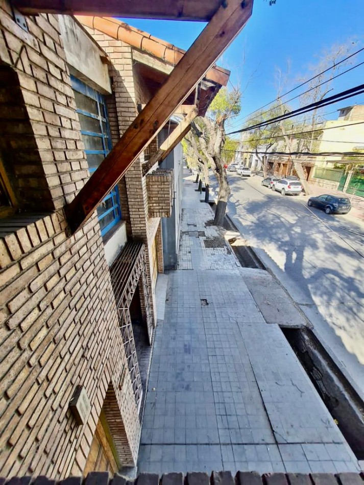 GREENWOOD VENDE DEPARTAMENTO AMPLIO IDEAL AIRBNB CON LOCAL COMERCIAL EN EXCELENTE UBICACIÓN DE LA CIUDAD DE MENDOZA