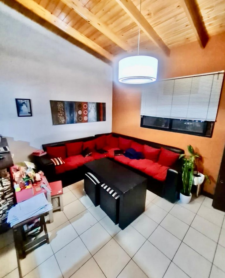 GREENWOOD VENDE CASA MAS DEPARTAMENTO EN DORREGO