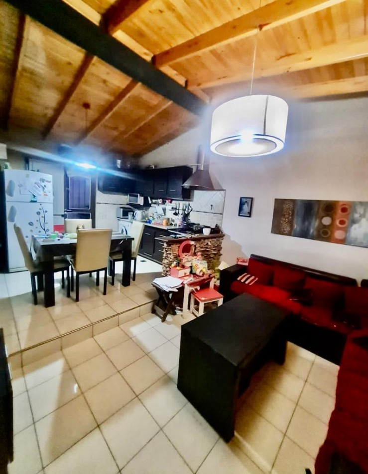 GREENWOOD VENDE CASA MAS DEPARTAMENTO EN DORREGO