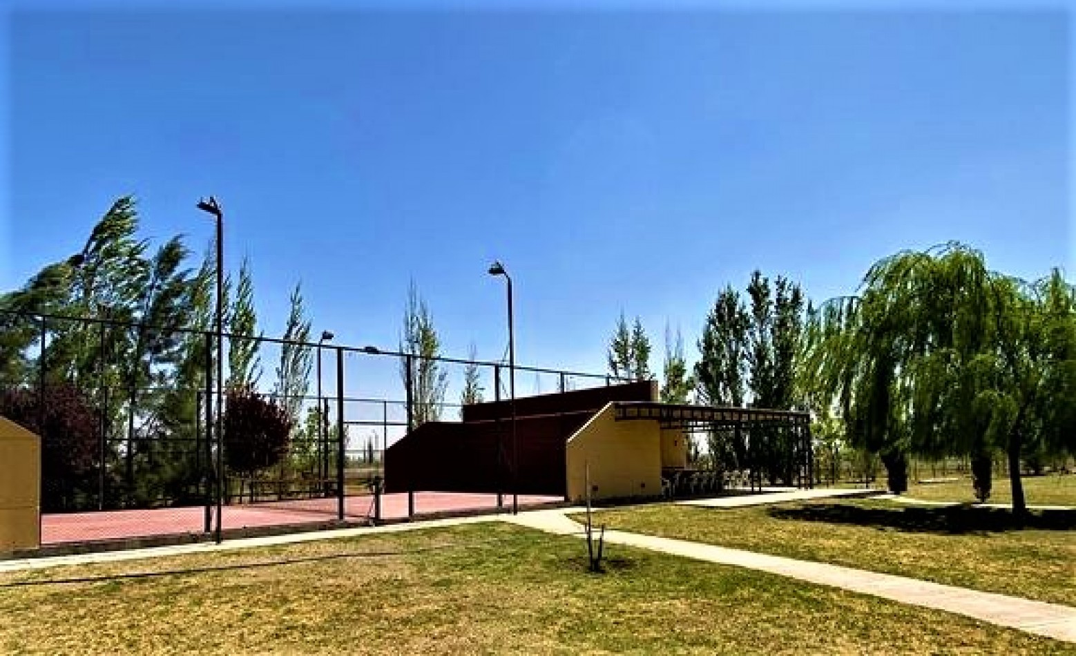 GREENWOOD VENDE LOTES EN EL DESTACADO BARRIO PRIVADO ALAMOS FLB, UBICADO EN FRAY LUIS BELTRAN, MAIPU