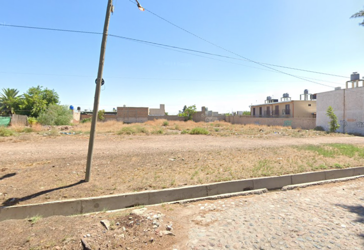 GREENWOOD VENDE AMPLIO LOTE EN CALLE SARMIENTO, A 200 METROS DE CALLE MAZA DE MAIPU