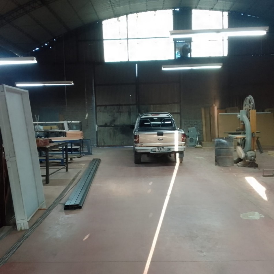 GREENWOOD VENDE GALPON CON OFICINAS Y DEPOSITO EN VISTALBA, LUJAN DE CUYO.