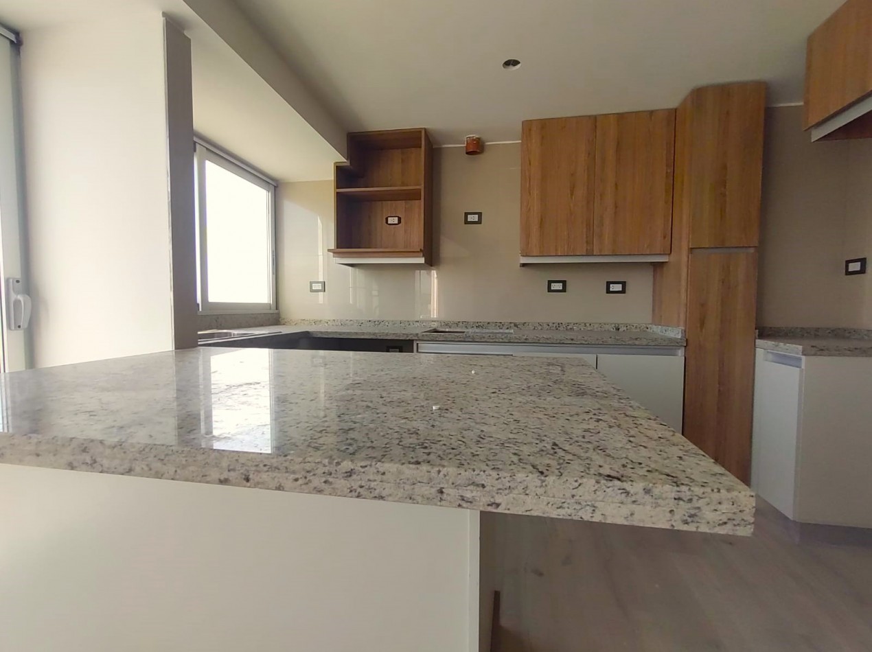 GREENWOOD VENDE EXCEPCIONAL DEPARTAMENTO EN PISO 8 EN LA INIGUALABLE TORRE LELOIR, DISTINCION EN LO ALTO DE MENDOZA.