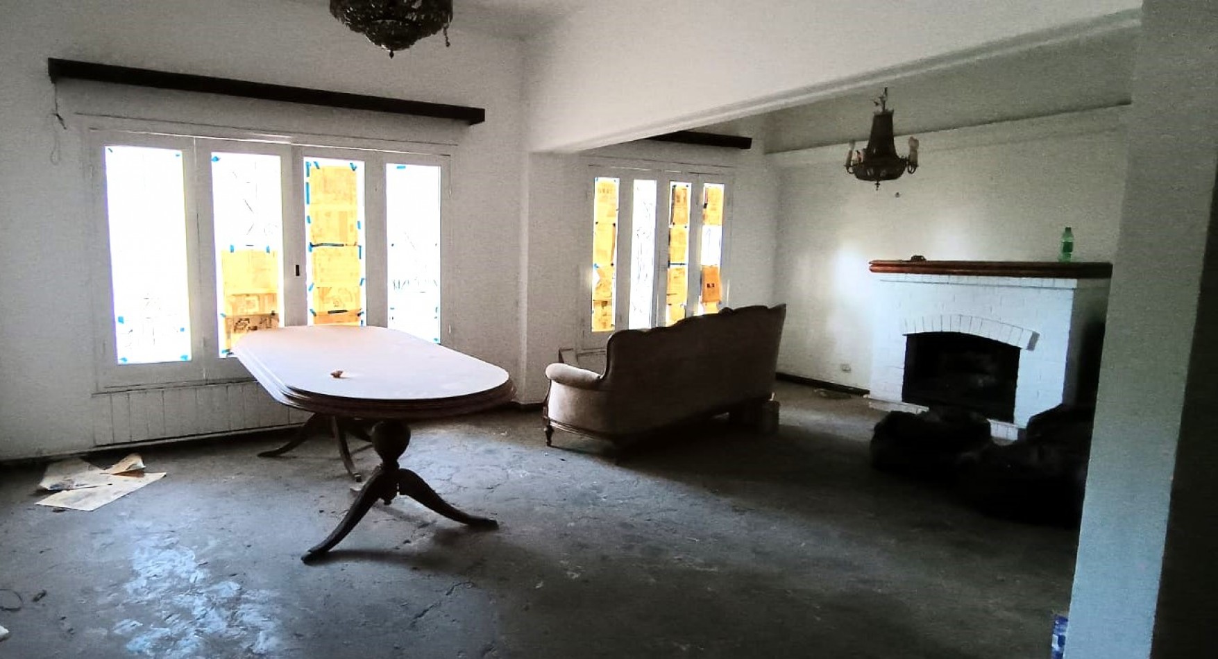 GREENWOOD VENDE CASA ESQUINA ANTIGUA EN MUY BUEN ESTADO EN LA CIUDAD DE MENDOZA