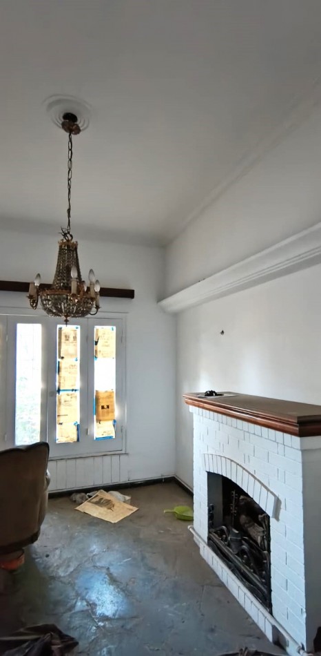 GREENWOOD VENDE CASA ESQUINA ANTIGUA EN MUY BUEN ESTADO EN LA CIUDAD DE MENDOZA