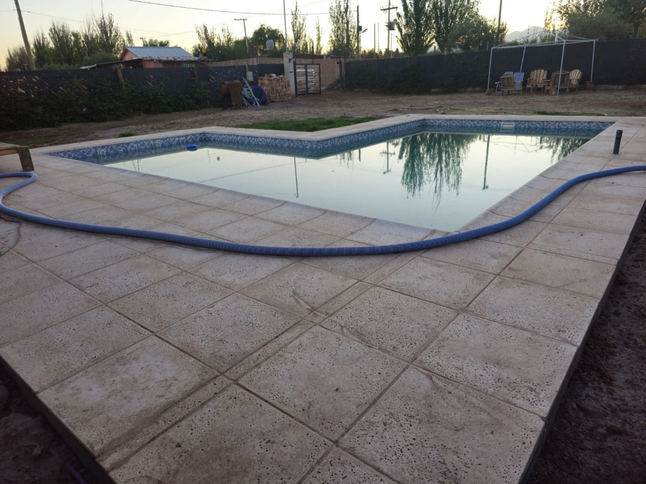 GREENWOOD VENDE LOTE CON ESPECTACULAR PISCINA EN MAIPU.