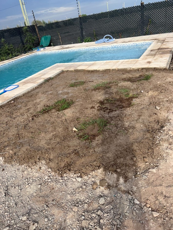 GREENWOOD VENDE LOTE CON ESPECTACULAR PISCINA EN MAIPU.