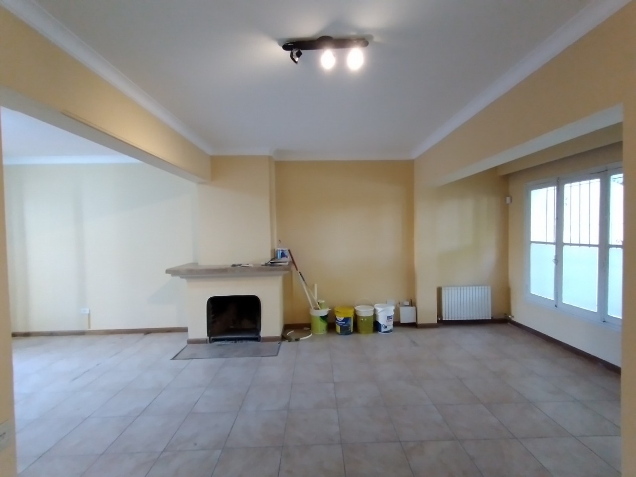 GREENWOOD VENDE HERMOSA CASA EN BARRIO BOMBAL UBICADA EN ALMIRANTE BROWN 1840. GODOY CRUZ