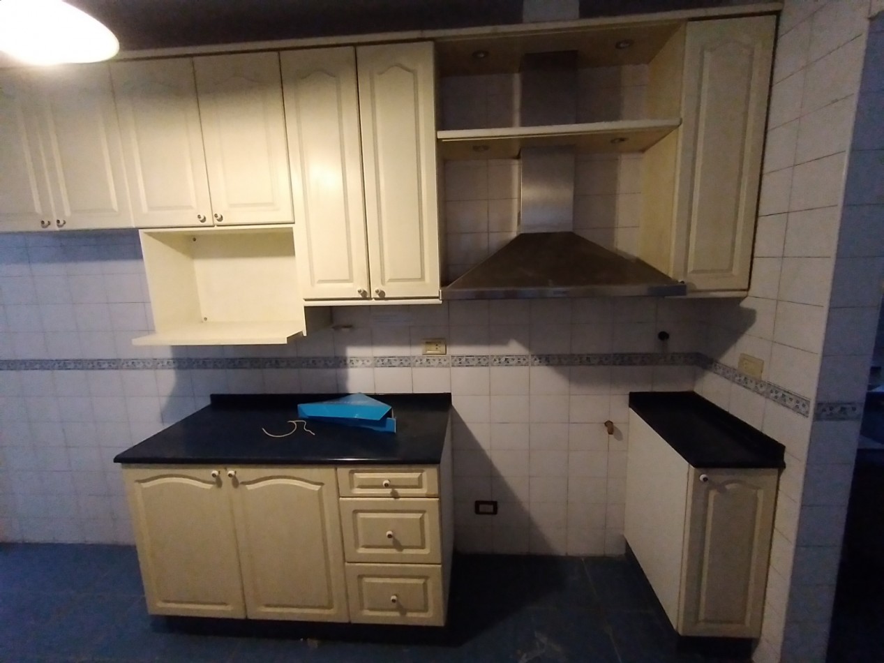 GREENWOOD VENDE HERMOSA CASA EN BARRIO BOMBAL UBICADA EN ALMIRANTE BROWN 1840. GODOY CRUZ