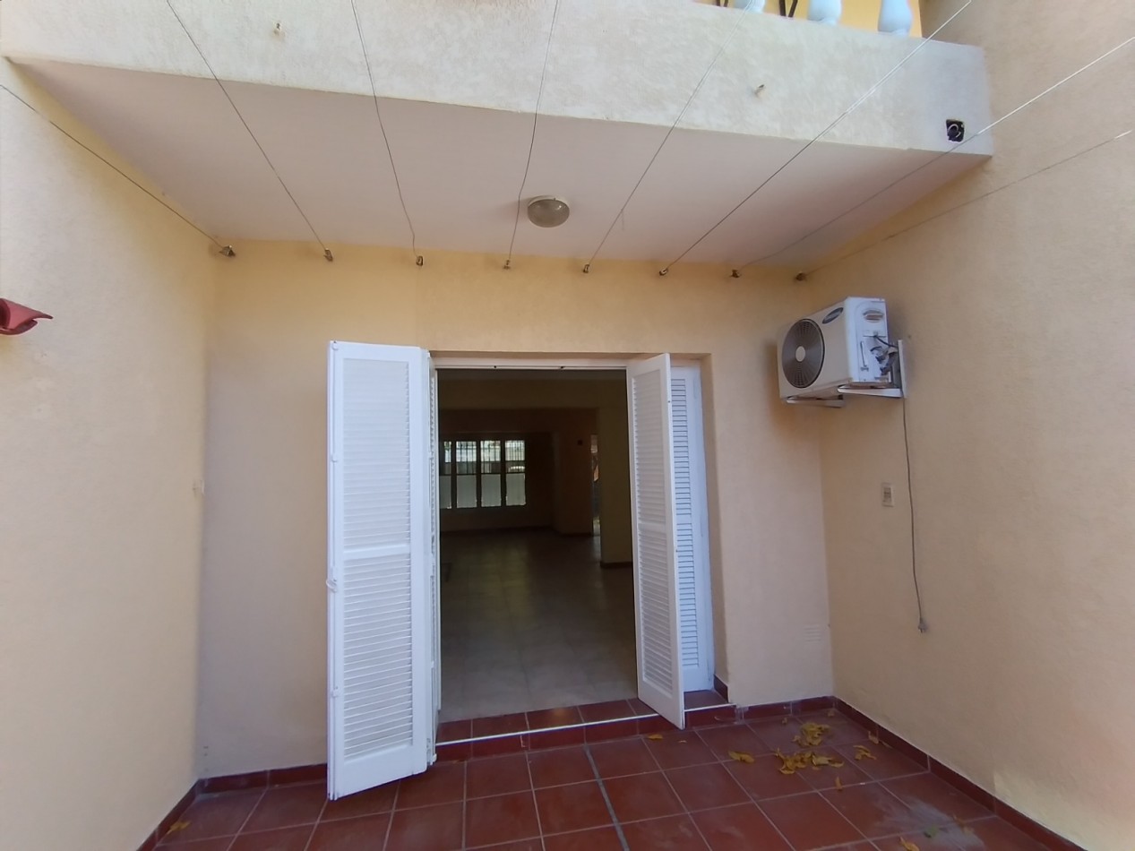 GREENWOOD VENDE HERMOSA CASA EN BARRIO BOMBAL UBICADA EN ALMIRANTE BROWN 1840. GODOY CRUZ