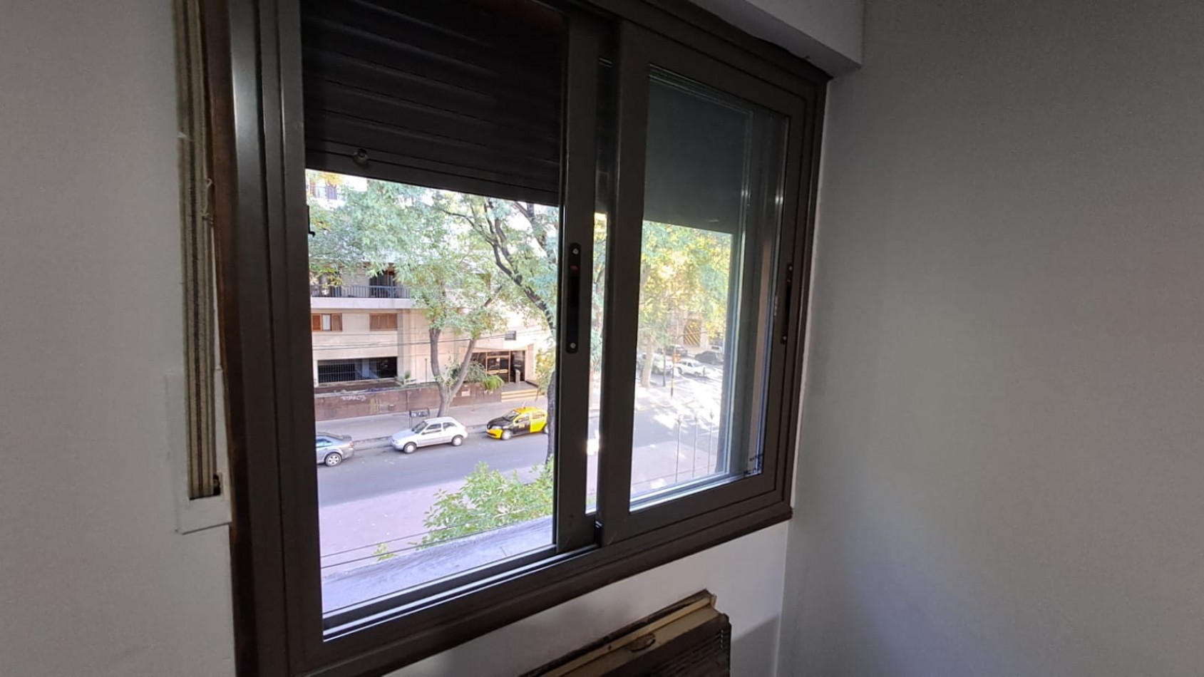 GREENWOOD ALQUILA DEPARTAMENTO AMUEBLADO EN MITRE Y AVENIDA GODOY CRUZ DE CIUDAD DE MENDOZA.