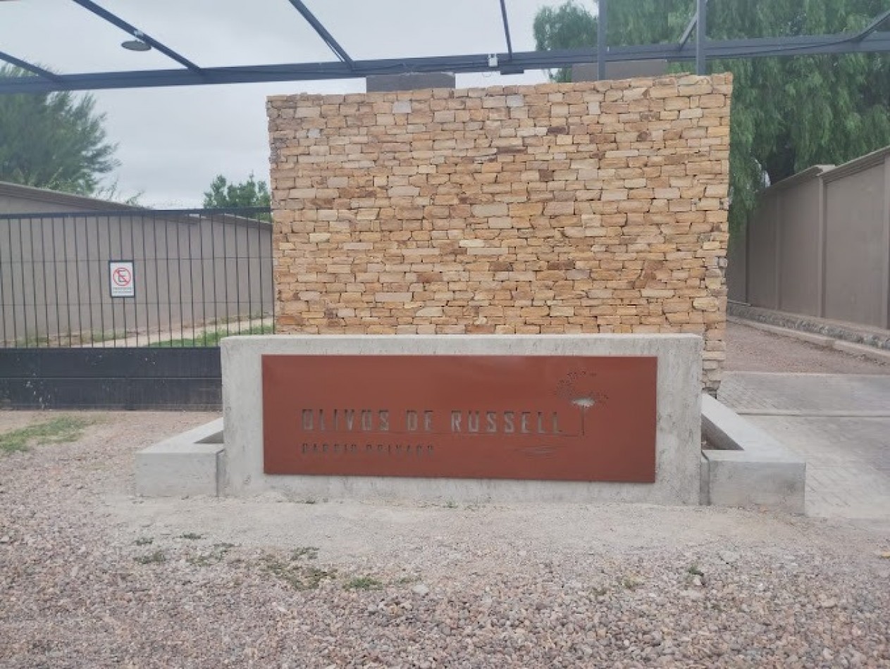 GREENWOOD INMOBILIARIA VENDE LOTE EN BARRIO PRIVADO OLIVOS DE RUSSELL