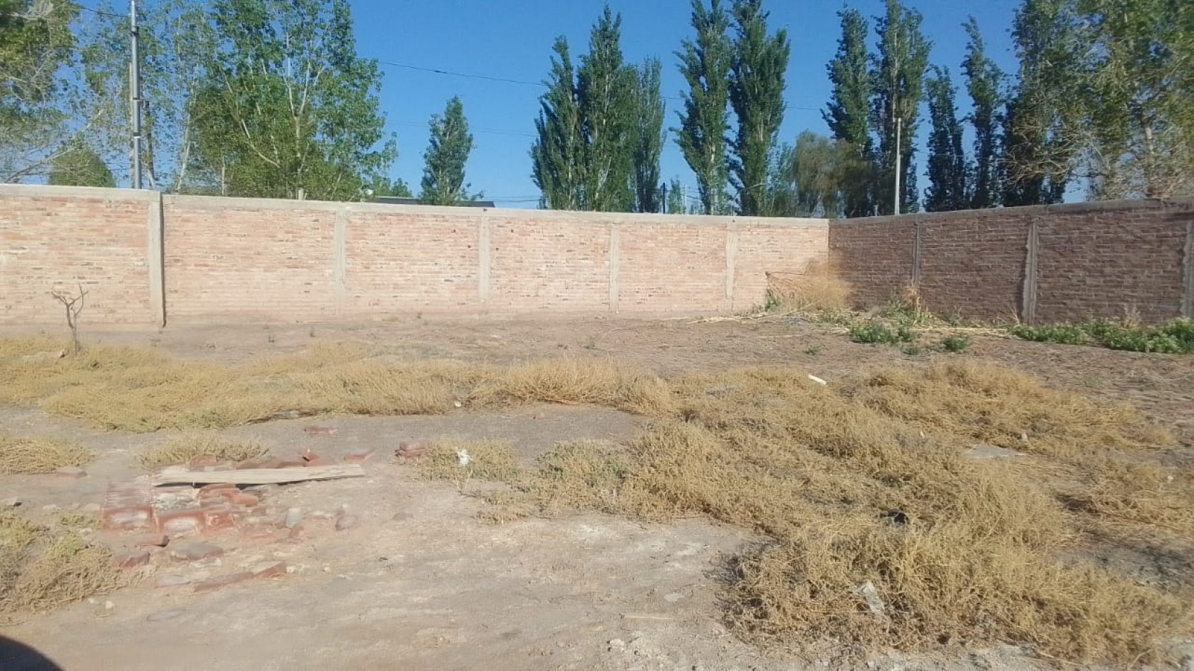 GREENWOOD VENDE LOTE EN GUAYMALLEN