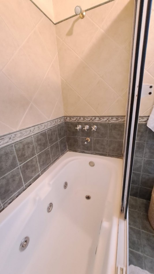 GREENWOOD VENDE CASA EN BARRIO PRIVADO "ALDEA DE TORREBLANCA" EN RODEO DE LA CRUZ GLLEN.