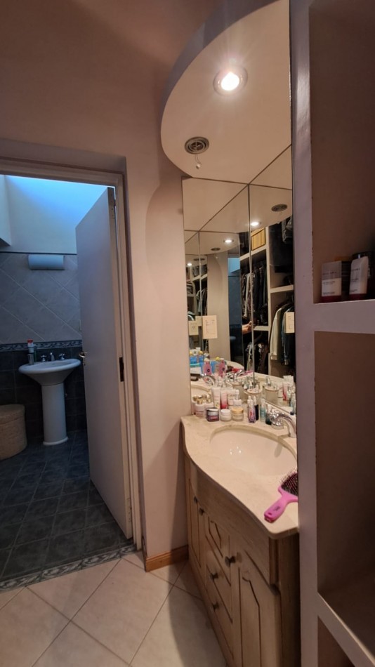 GREENWOOD VENDE CASA EN BARRIO PRIVADO "ALDEA DE TORREBLANCA" EN RODEO DE LA CRUZ GLLEN.