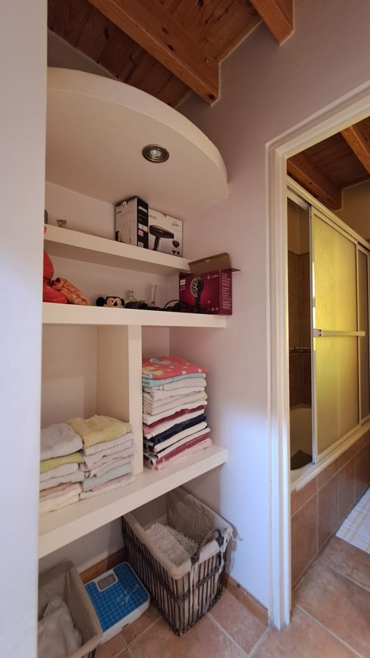 GREENWOOD VENDE CASA EN BARRIO PRIVADO "ALDEA DE TORREBLANCA" EN RODEO DE LA CRUZ GLLEN.