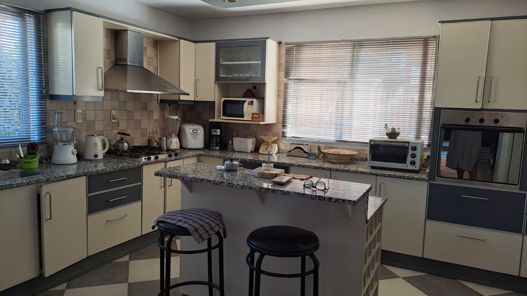 GREENWOOD VENDE CASA EN BARRIO PRIVADO "ALDEA DE TORREBLANCA" EN RODEO DE LA CRUZ GLLEN.