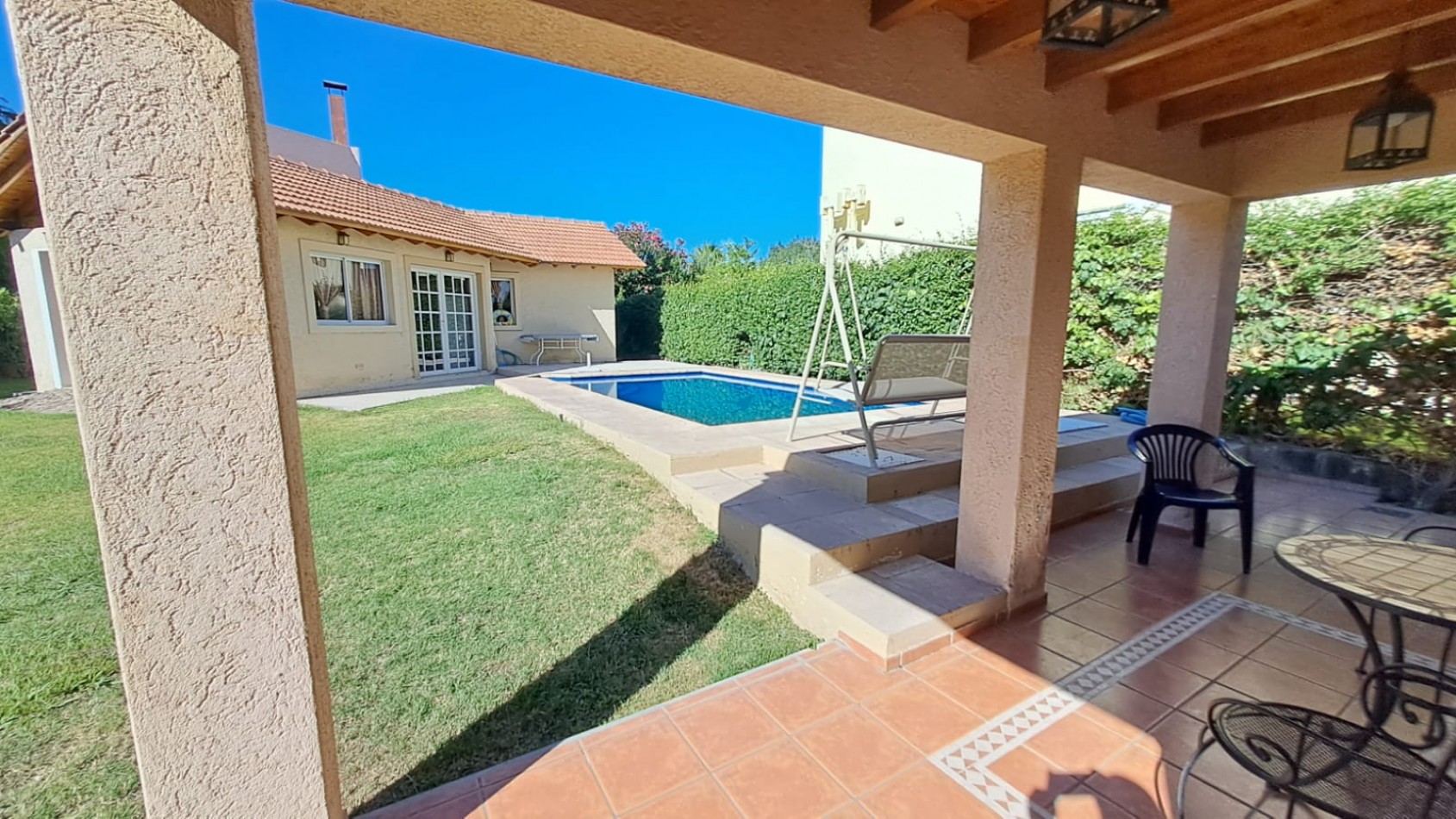GREENWOOD VENDE CASA EN BARRIO PRIVADO "ALDEA DE TORREBLANCA" EN RODEO DE LA CRUZ GLLEN.