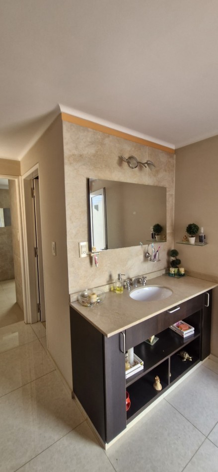 GREENWOOD VENDE  EXCLUSIVA RESIDENCIA DE DISEÑO Y CONFORT