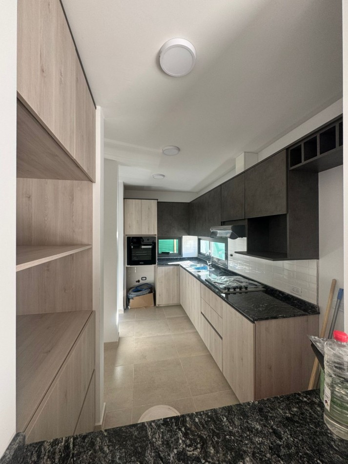 GREENWOOD VENDE HERMOSA Y MODERNA CASA A ESTRENAR EN BARRIO PRIVADO PINARES DE FURLOTTI.