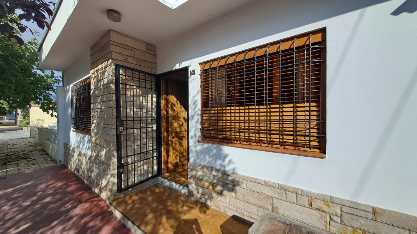 GREENWOOD VENDE CASA EN EL CENTRO DE LUJAN DE CUYO.