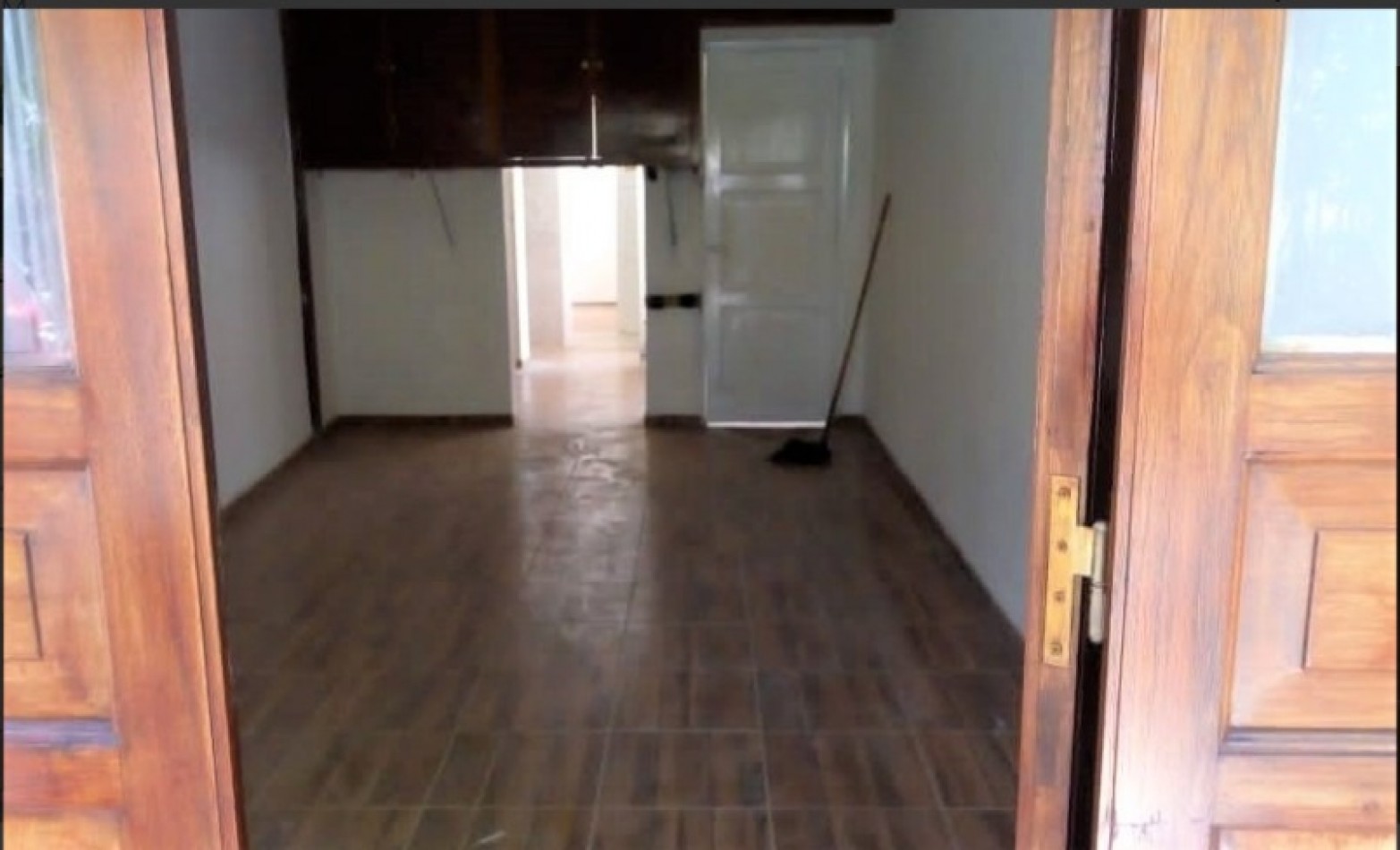 GREENWOOD INMOBILIARIA VENDE HERMOSA CASA EN  FRENTE DE LA COSTANERA 