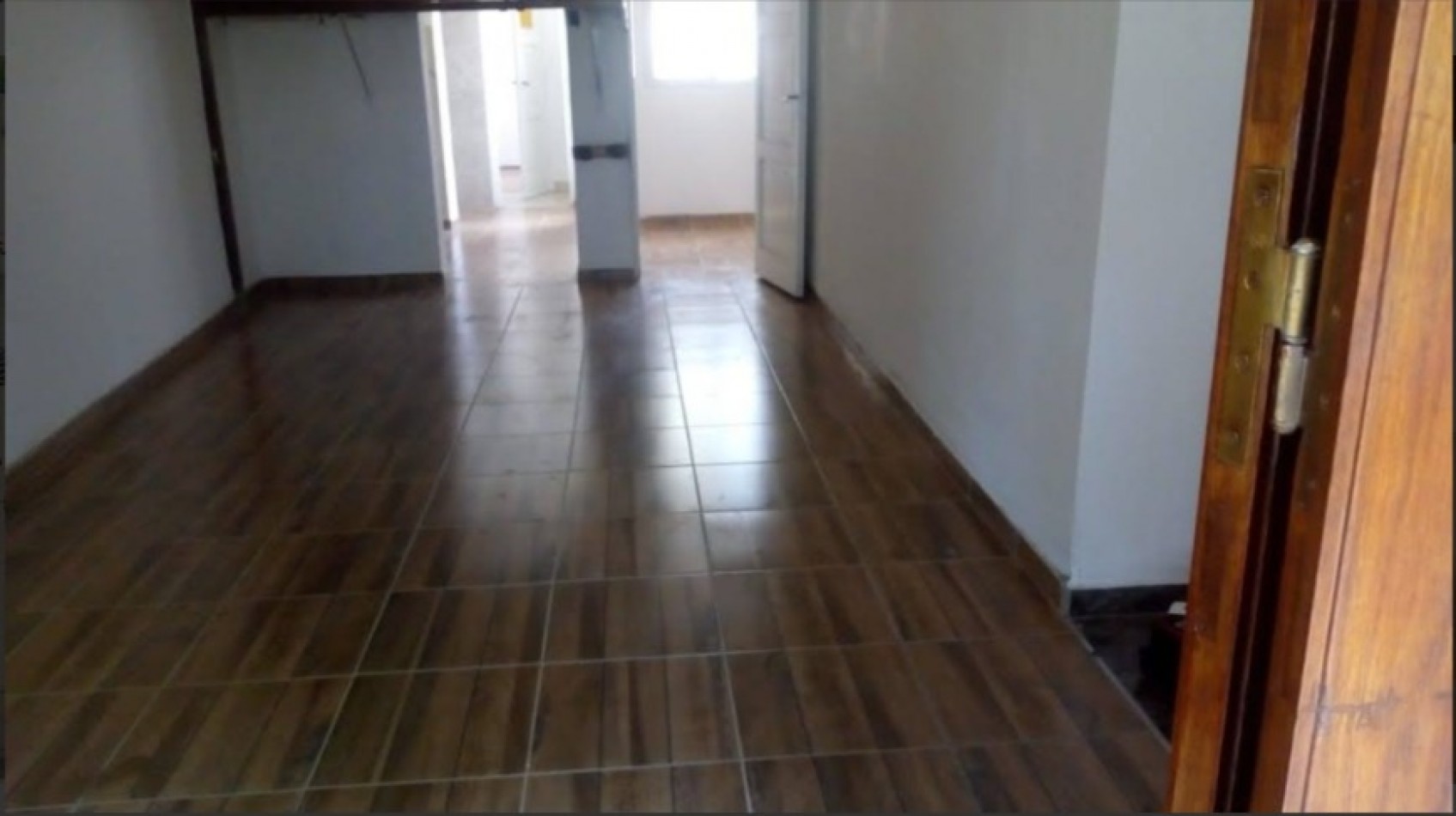 GREENWOOD INMOBILIARIA VENDE HERMOSA CASA EN  FRENTE DE LA COSTANERA 