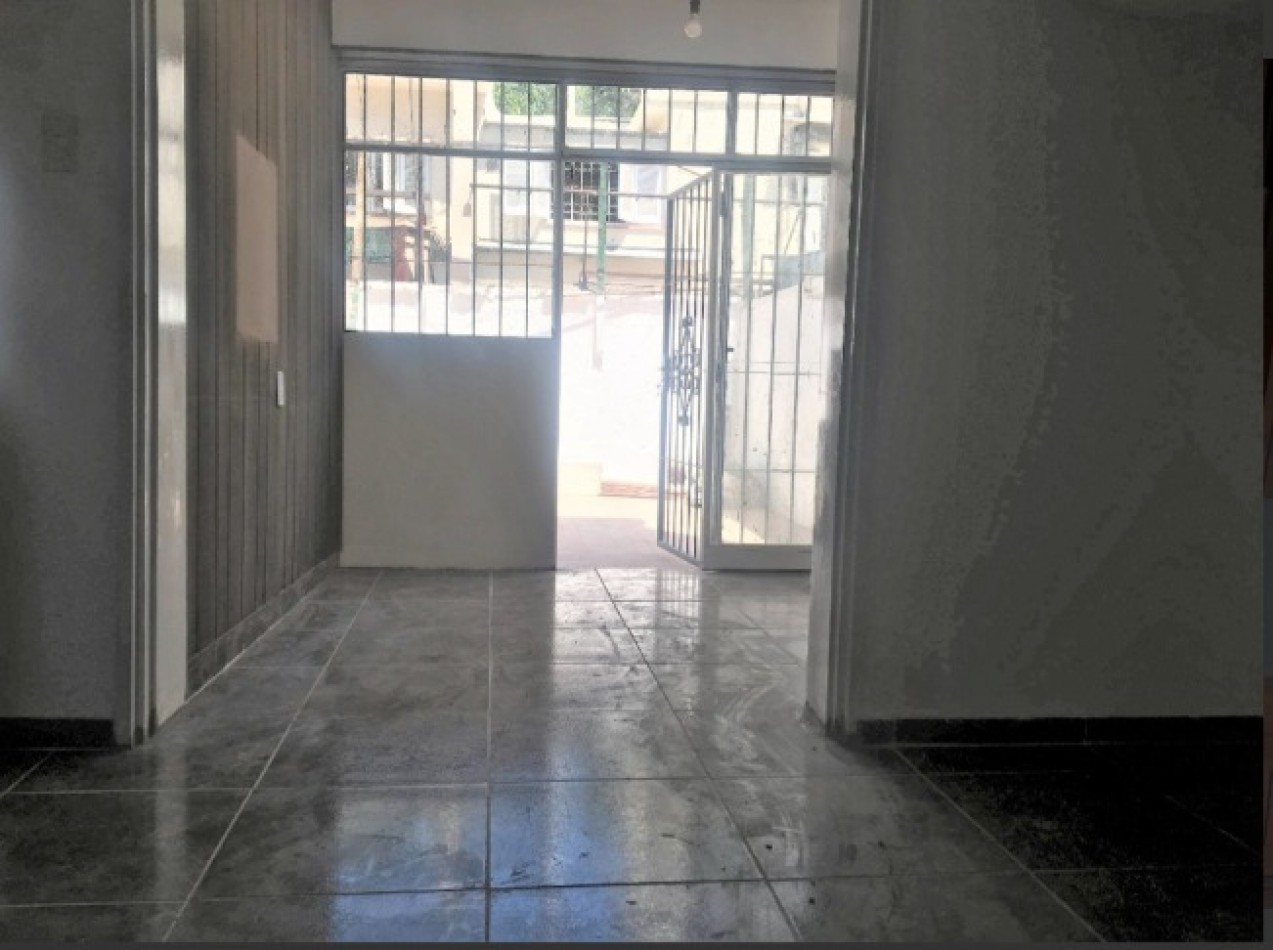 GREENWOOD INMOBILIARIA VENDE HERMOSA CASA EN  FRENTE DE LA COSTANERA 