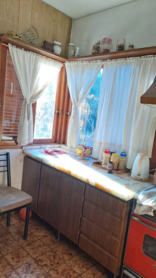 GREENWOOD VENDE CASA CON IMPORTANTE LOTE EN SAN ROQUE MAIPU.