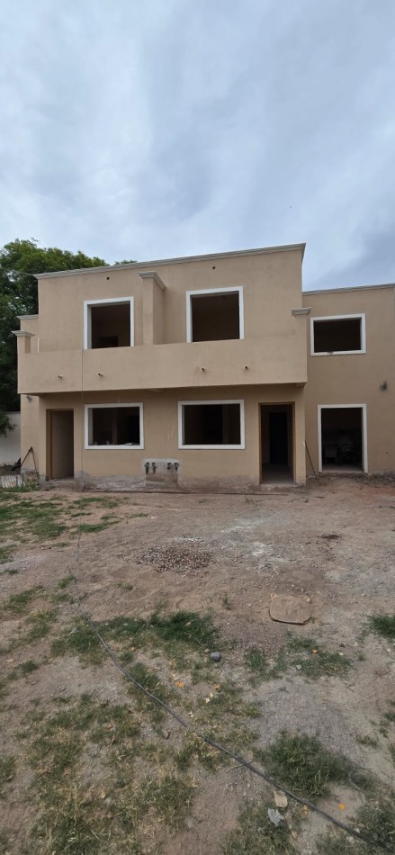 GREENWOOD INMOBILIARIA VENDE  COMPLEJO AZCUENAGA DE DEPARTAMENTOS Y DUPLEX