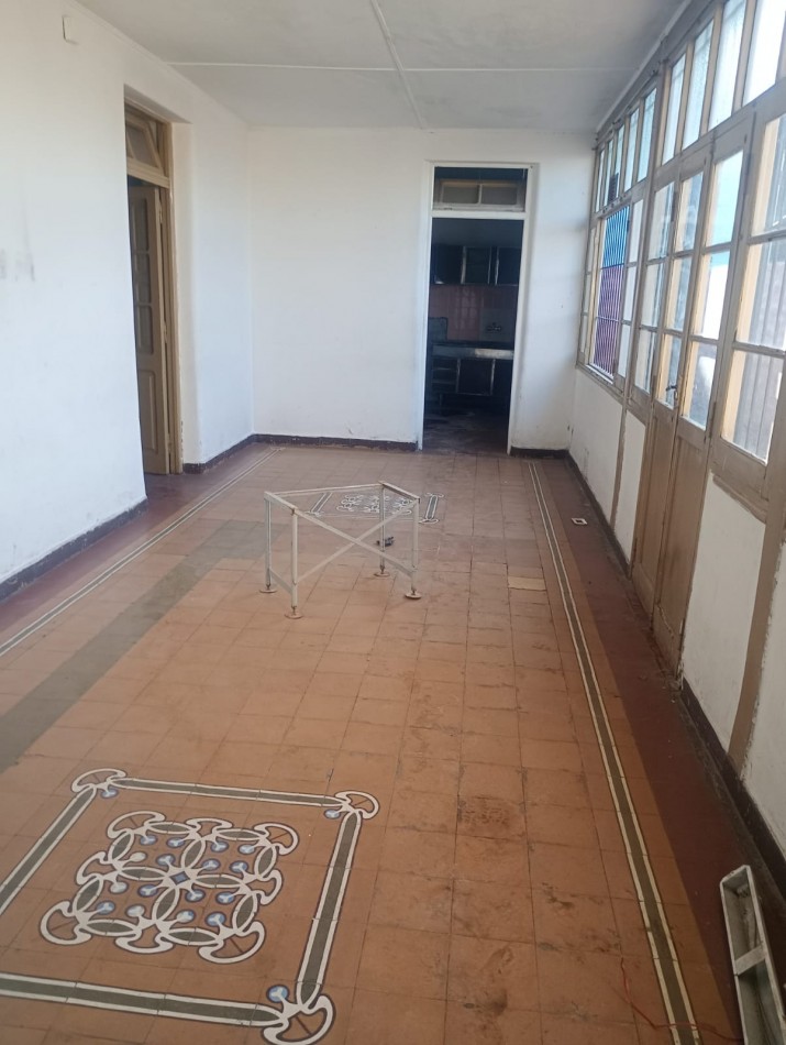 GREENWOOD INMOBILIARIA VENDE CASA A RECICLAR EN MAIPU