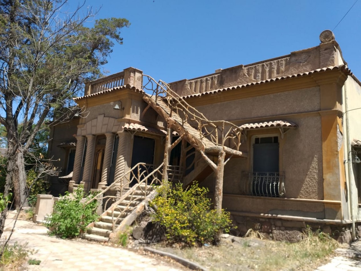 GREENWOOD INMOBILIARIA VENDE TERRENO EN GUAYMALLEN 