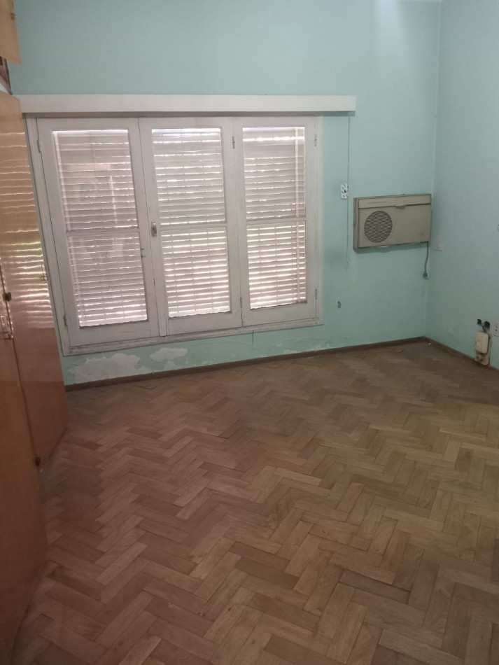 GREENWOOD INMOBILIARIA VENDE CASA CON DEPARTAMENTO INDEPENDIENTE