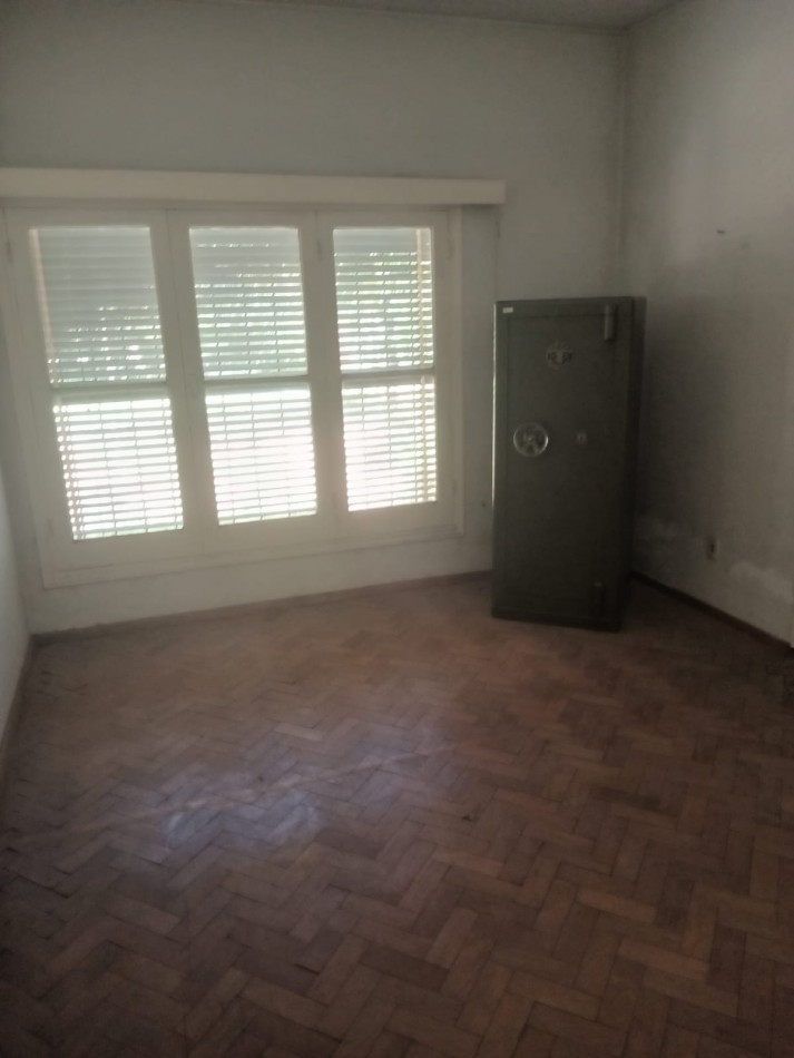 GREENWOOD INMOBILIARIA VENDE CASA CON DEPARTAMENTO INDEPENDIENTE