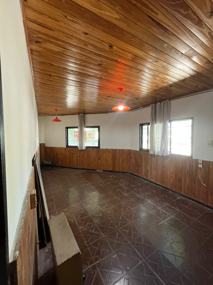 GREENWOOD INMOBILIARIA VENDE EXCELENTE CASA EN GODOY CRUZ B° SOEVA SUR