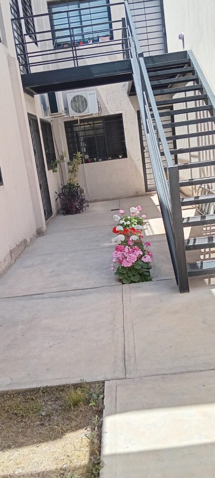 GREENWOOD INMOBILIARIA VENDE DEPARTAMENTO EN LAS HERAS: