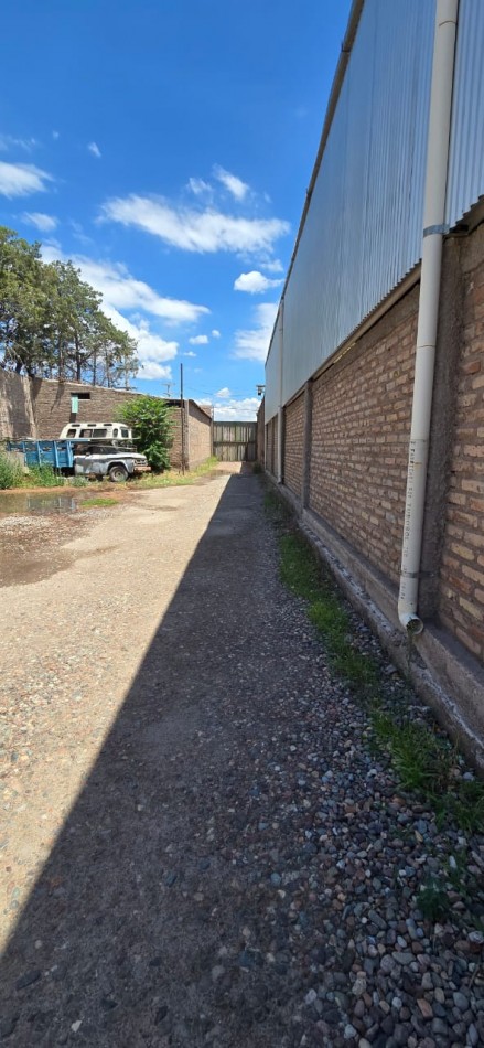 GREENWOOD INMOBILIARIA ALQUILA GALPON EN LUJAN DE CUYO 