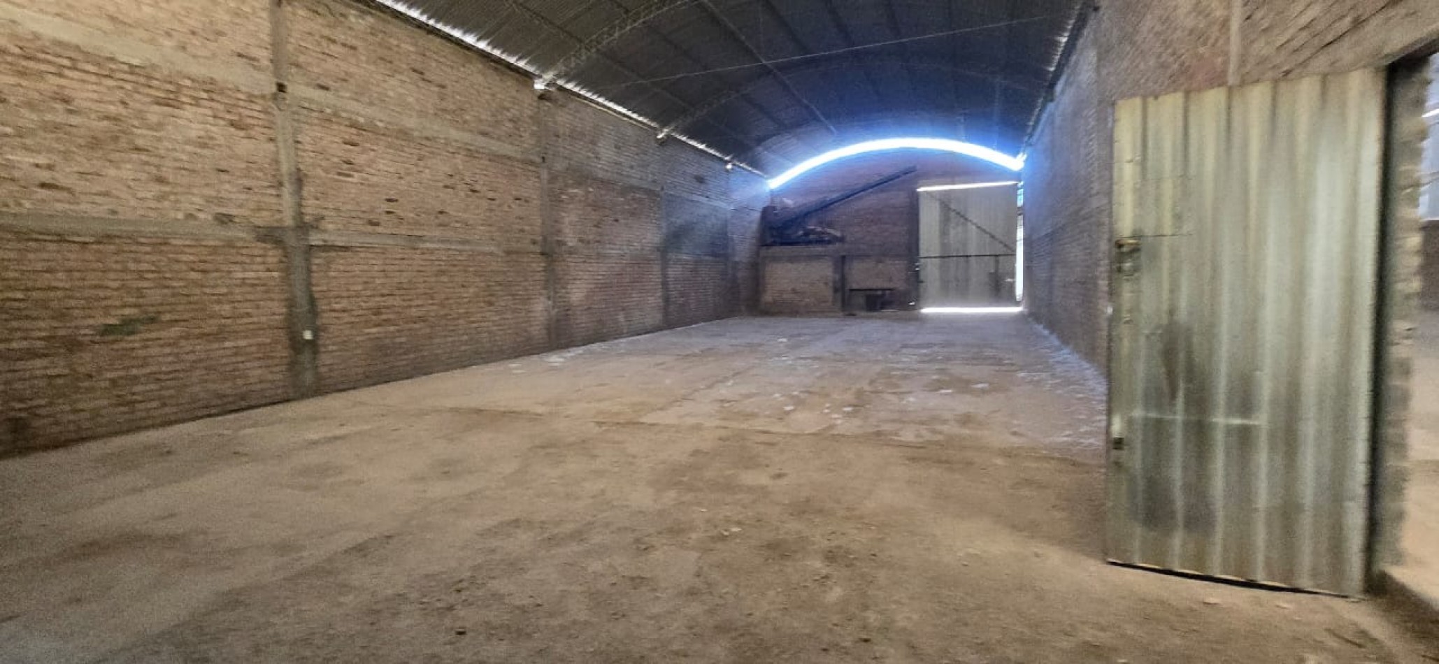 GREENWOOD INMOBILIARIA ALQUILA GALPON EN LUJAN DE CUYO 