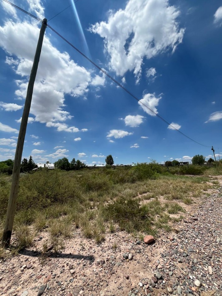 GREENWOOD INMOBILIARIA VENDE TERRENO EN PEDEMONTE DE 8.000 A UN VALOR DE 30 USD EL METRO CUADRADO