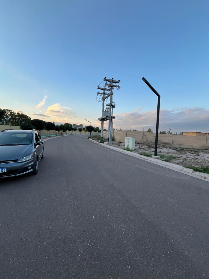 GREENWOOD INMOBILIARIA VENDE EXCELENTE LOTE EN EL BARRIO PRIVADO QVATTRO DE CHACRAS DE CORIA, LUJAN DE CUYO! 