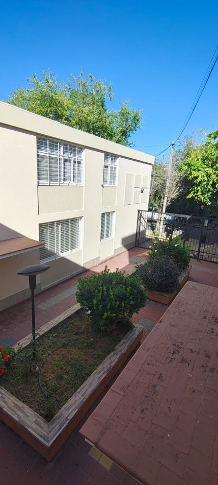 GREENWOOD INVERSIONES INMOBILIARIAS TE OFRECE ALQUILER DESTACADO EN GODOY CRUZ  